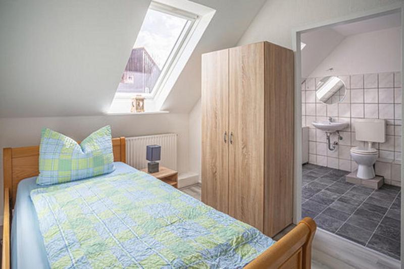 Номер Стандарт, K 357   Low Budget Hotel   Ostsee Lounge   In Ratekau Bei Lübeck
