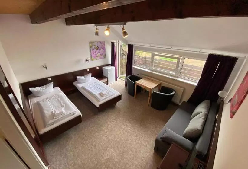 スタンダードトリプルルーム, K 357   Low Budget Hotel   Ostsee Lounge   In Ratekau Bei Lübeck