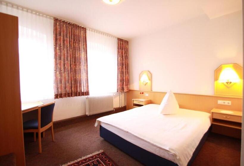 غرفة قياسية, Hirsch