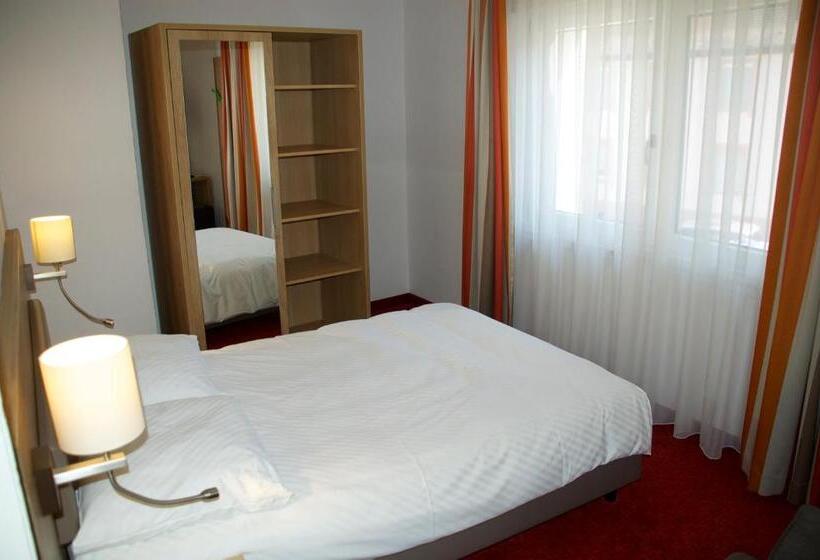 غرفة قياسية, Hirsch