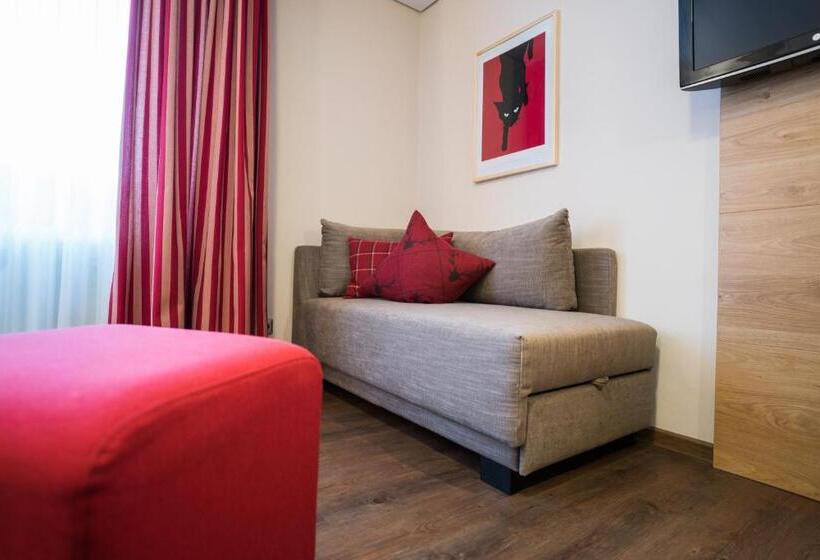 غرفة قياسية, Hirsch