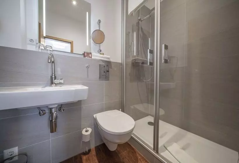 Quarto standard, Hirsch
