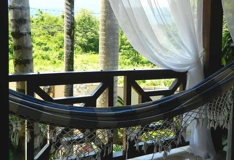 Superior suite with balcony, Pousada Naus De Paraty
