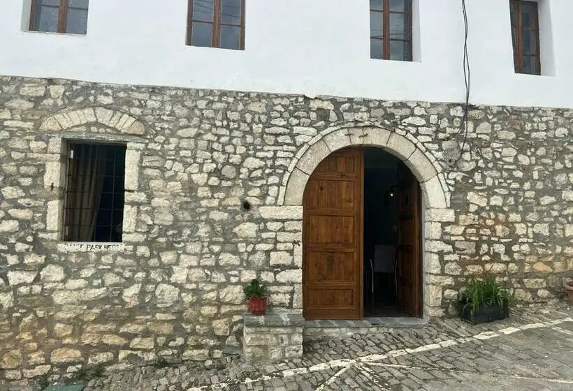 اتاق استاندارد سه نفره, Omer The Ottoman House