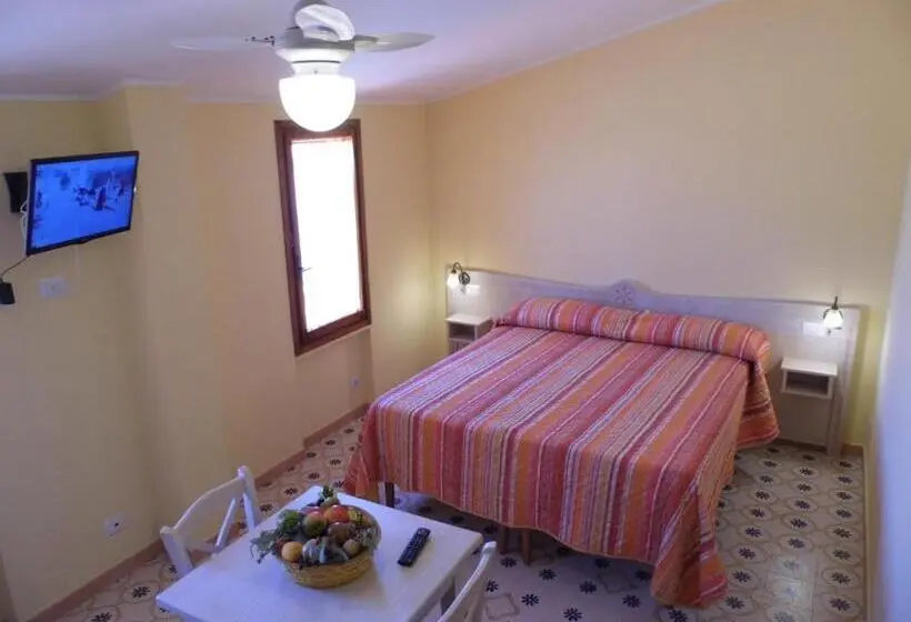 スタンダードスタジオ, Residence Le Nereidi Con Piscina   Parcheggi