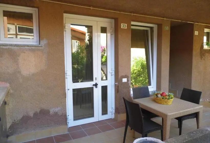 １階の１ベッドルームアパートメント, Residence Le Nereidi Con Piscina   Parcheggi