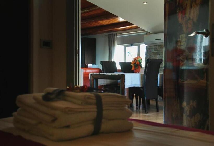 Апартаменты 1 Спальня, Camagna Country House