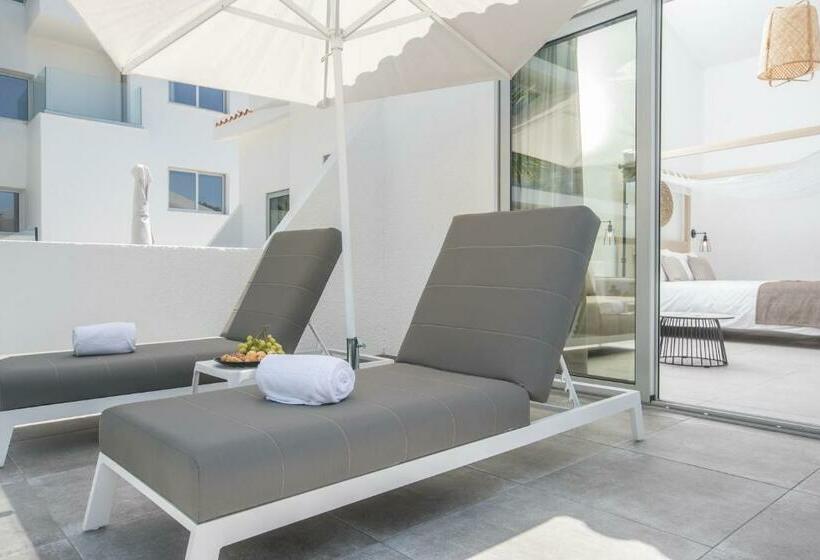 스탠다드 방갈로, Bohemian Gardens