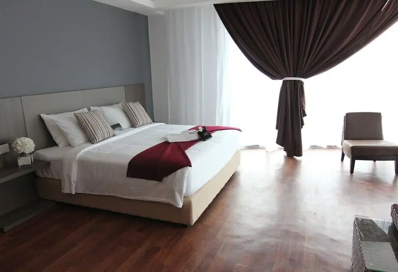 ジュニアスイート, Nexus Regency Suites &