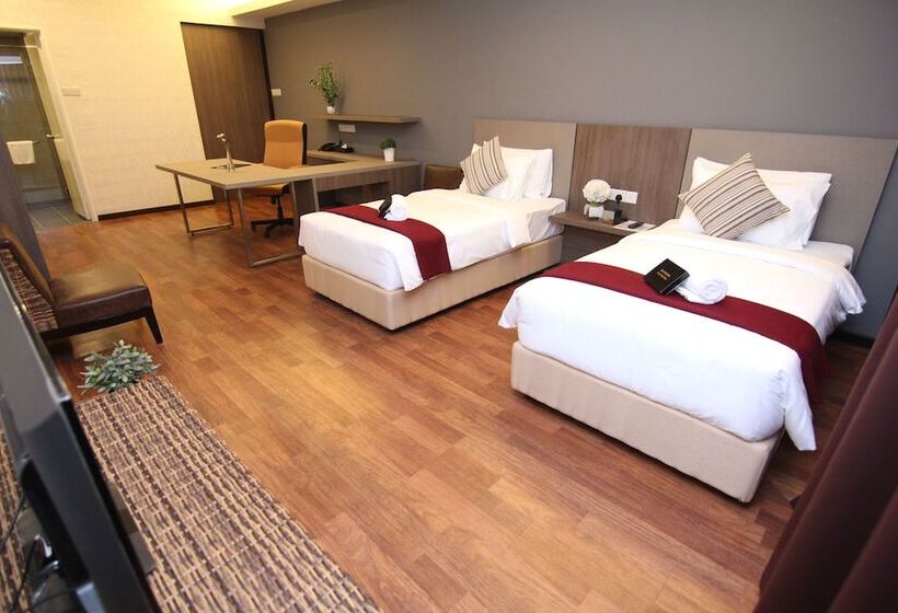 Номер Deluxe, Nexus Regency Suites &