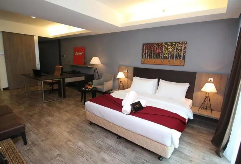 キングサイズベッドのデラックスルーム, Nexus Regency Suites &