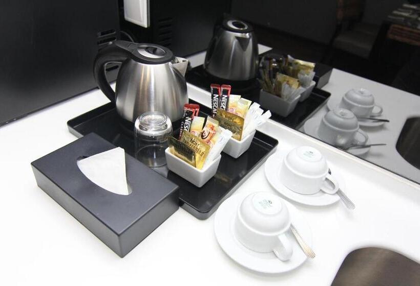 سوییت اجرایی, Nexus Regency Suites &