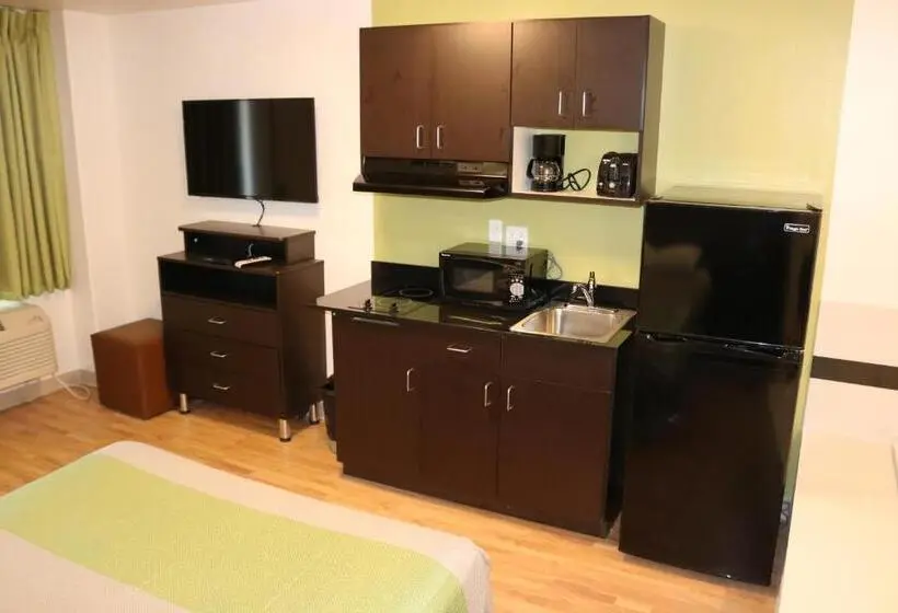 Standard-studio, Studio 6 Victorville   Apple Valley