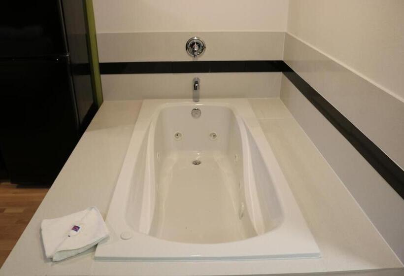 إستوديو قياسى, Studio 6 Victorville   Apple Valley