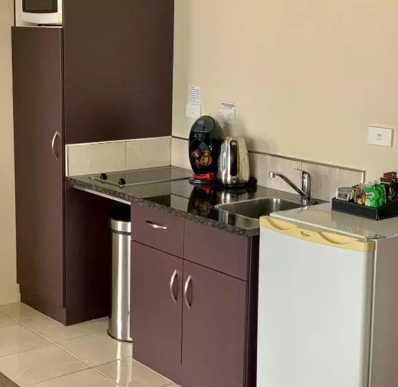 スイート, Bks Premier Motel Palmerston North
