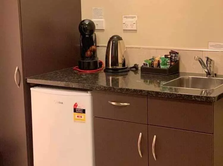 スタンダードスタジオ, Bks Premier Motel Palmerston North