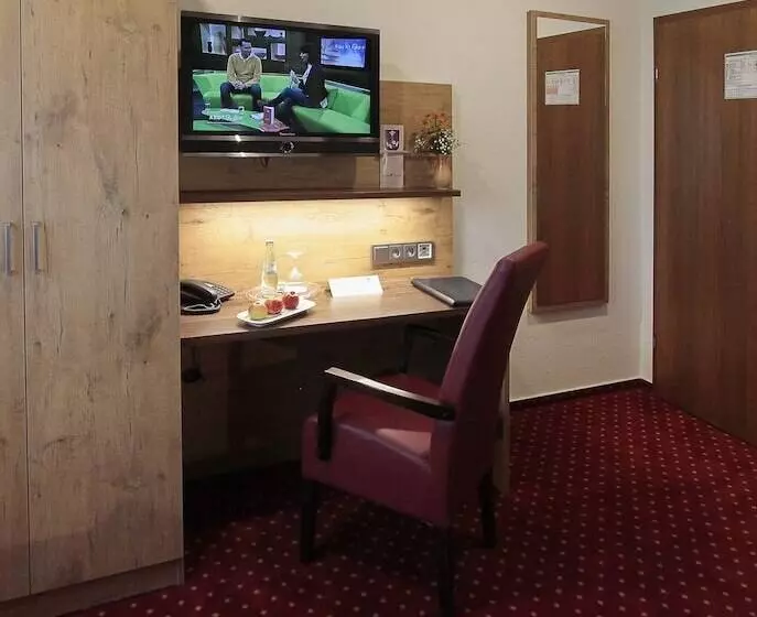Standard Yhden Hengen Huone, Burg Hotel Ziesar