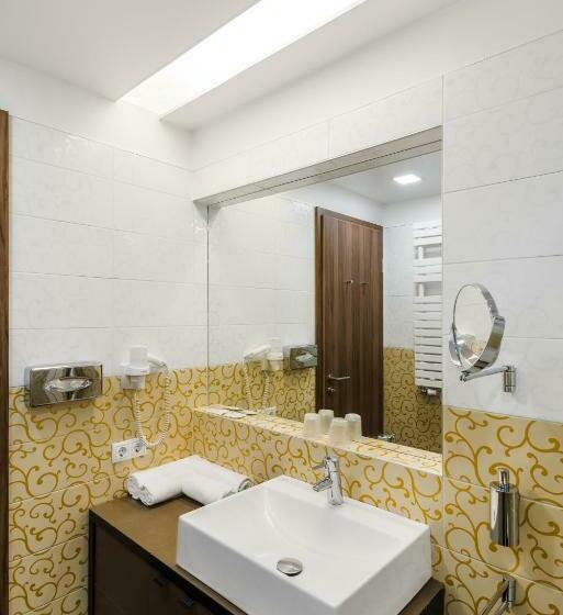Номер Стандарт Индивидуальный, Corso Hotel Pécs