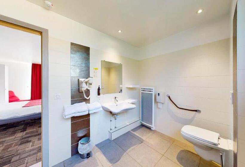 חדר קומפורט, Cour Du Tonnelier