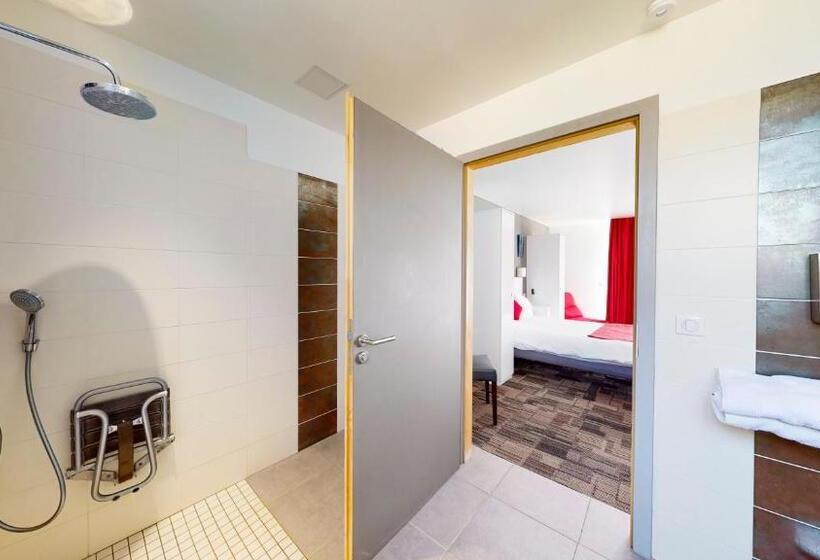 חדר קומפורט, Cour Du Tonnelier