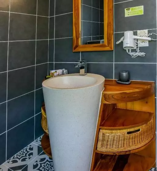 スタンダード４人部屋, Logis Hôtel Emeraude Des Bois