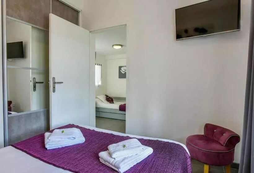 スタンダード４人部屋, Logis Hôtel Emeraude Des Bois