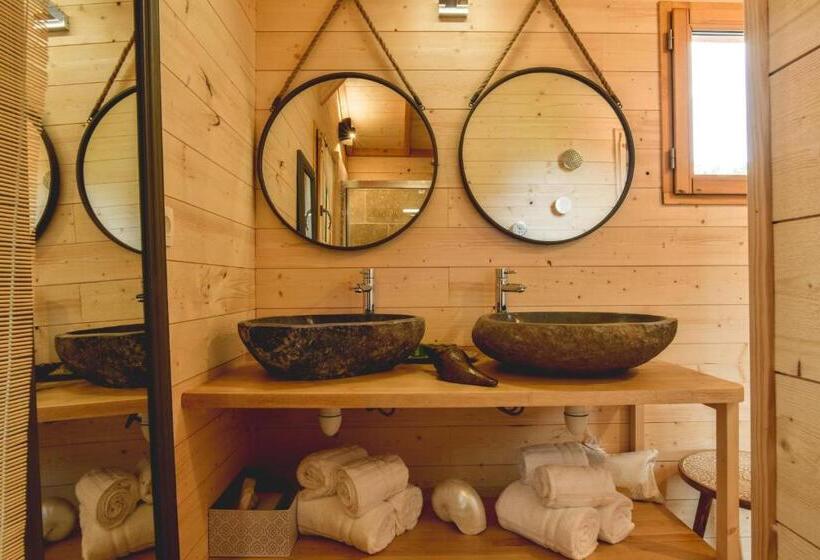 كابينة, Logis Hôtel Emeraude Des Bois