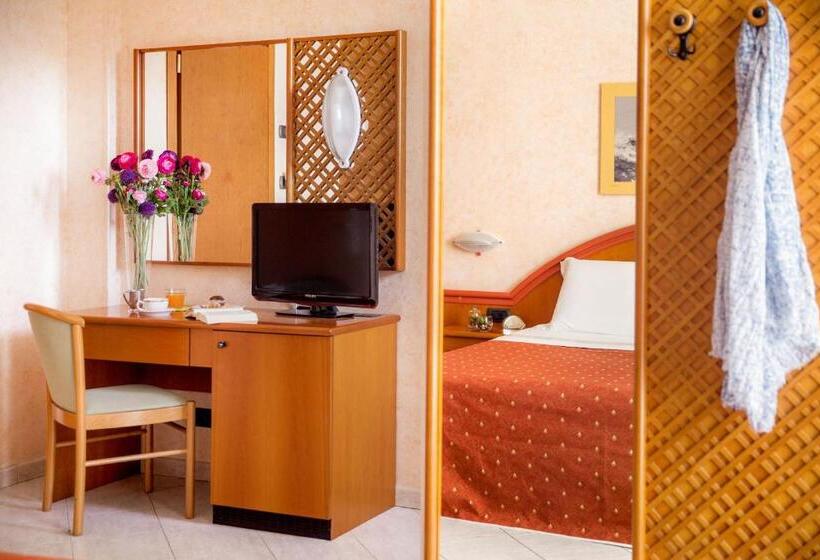 Номер Стандарт, Gabriella