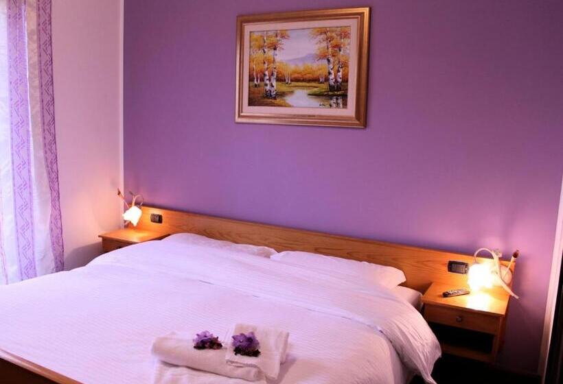 חדר משפחתי, Garni Edy