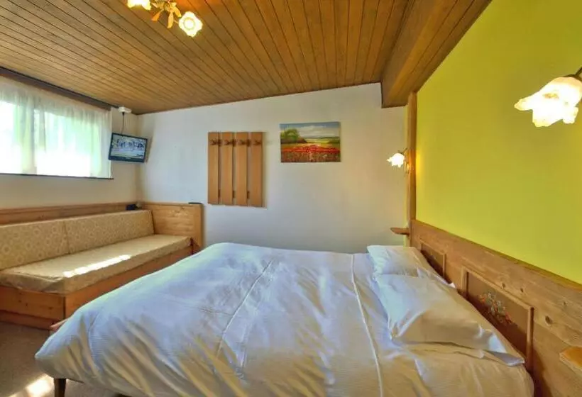 Comfort-huone, Garni Edy