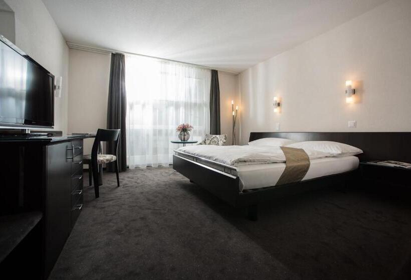Номер Стандарт, Grand Hôtel Les Endroits