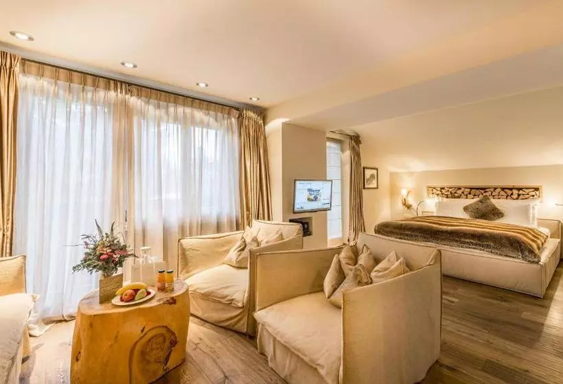 バルコニー付きジュニアスイート, La Val Hotel & Spa
