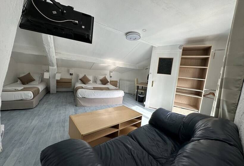 标准三人间, Le Beausejour