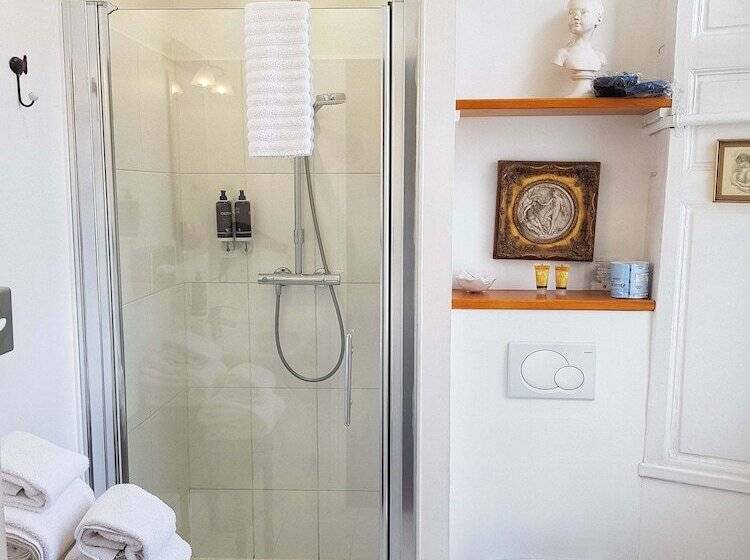 اتاق کلاسیک, Le Clos D'amboise