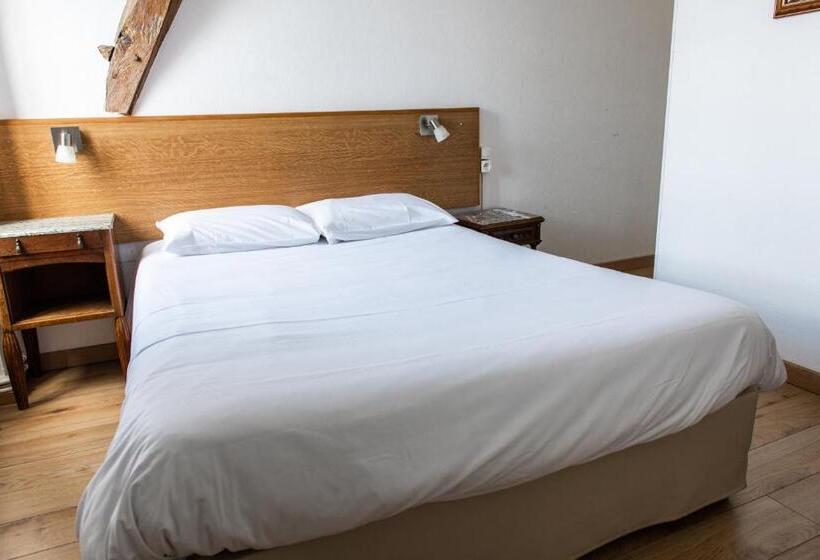 Номер Стандарт, Le Relais Des Templiers