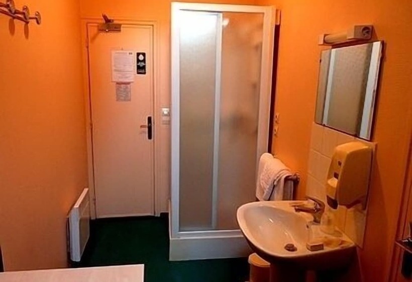 패밀리 룸, Logis De La Barque