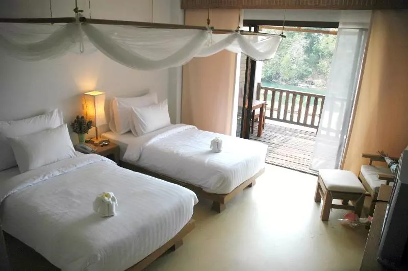 スタンダード４人部屋, Mediterraneo