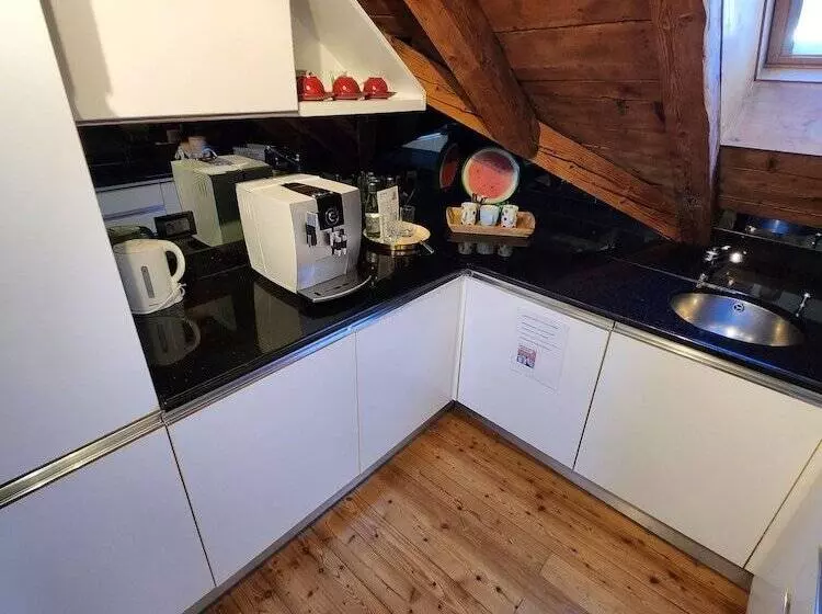 1 Bedroom Penthouse Apartment, Millennium