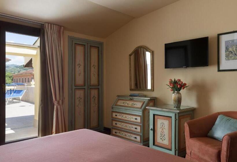 Superior Room with Terrace, Parma E Oriente