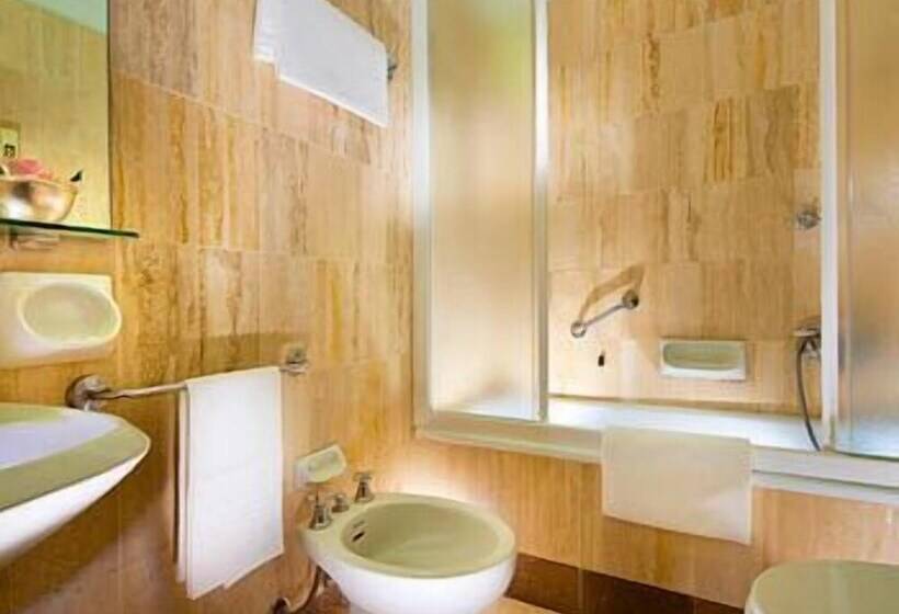 标准间, Parma E Oriente