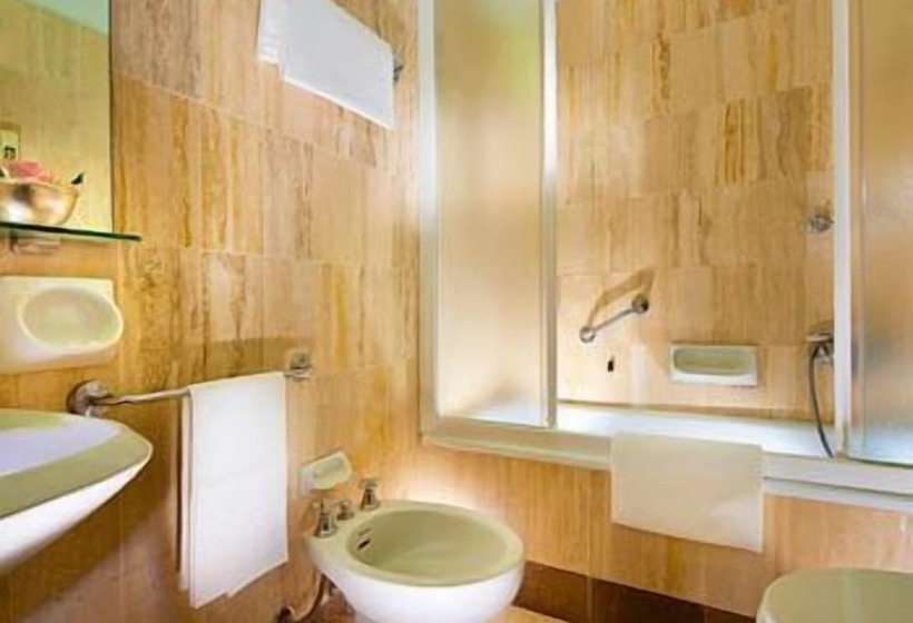 高级大房间, Parma E Oriente