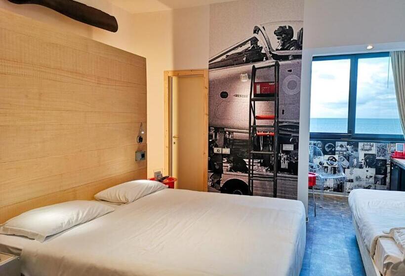 スタンダード4人部屋, Perla The Storyhoteller