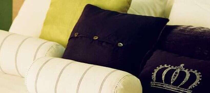 スタンダードルーム, Perla The Storyhoteller