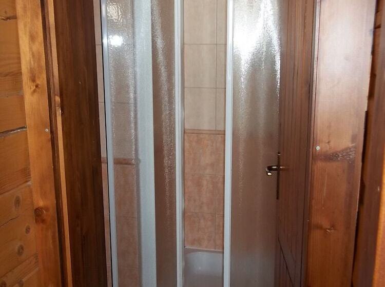 标准三人间, Sojka Resort