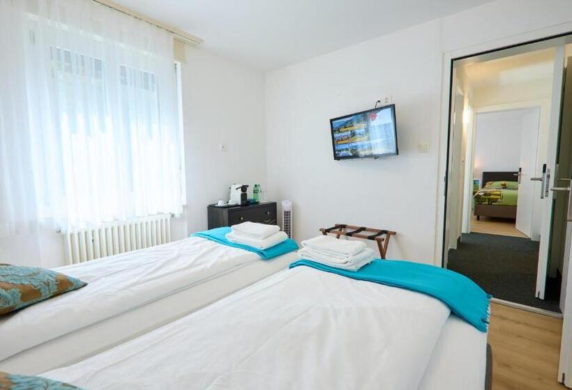 חדר סטנדרט לשלושה, Sonnenberg