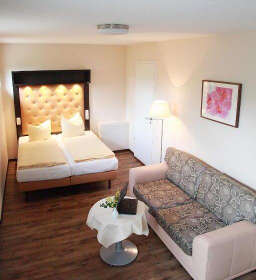 חדר סטנדרט יחיד, Zur Heideblüte