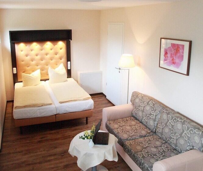 חדר סטנדרט יחיד, Zur Heideblüte