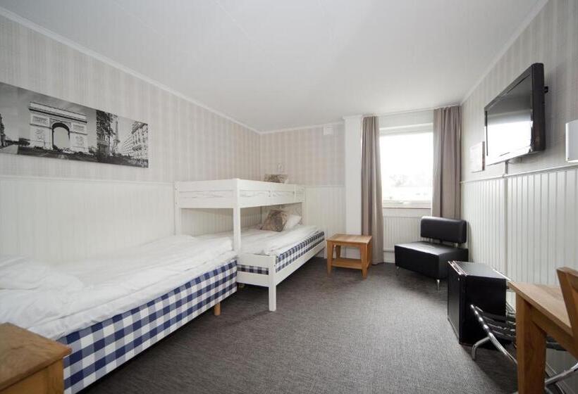 اتاق استاندارد سه نفره, Lages Motel