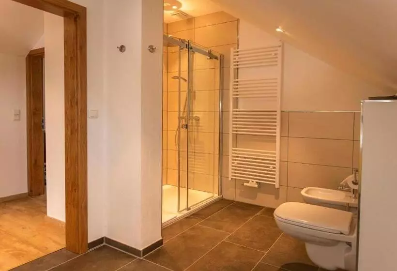 سوئیت با بالکن, Landhotel Lindenhof