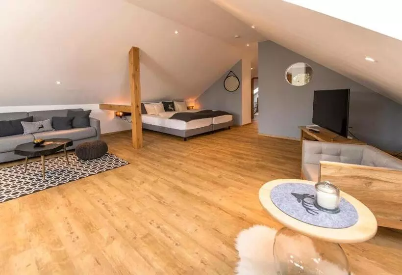 سوئیت با بالکن, Landhotel Lindenhof